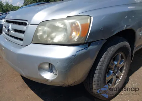 2005 Toyota Highlander V6 from USA, damaged, VIN JTEEP21A050099636